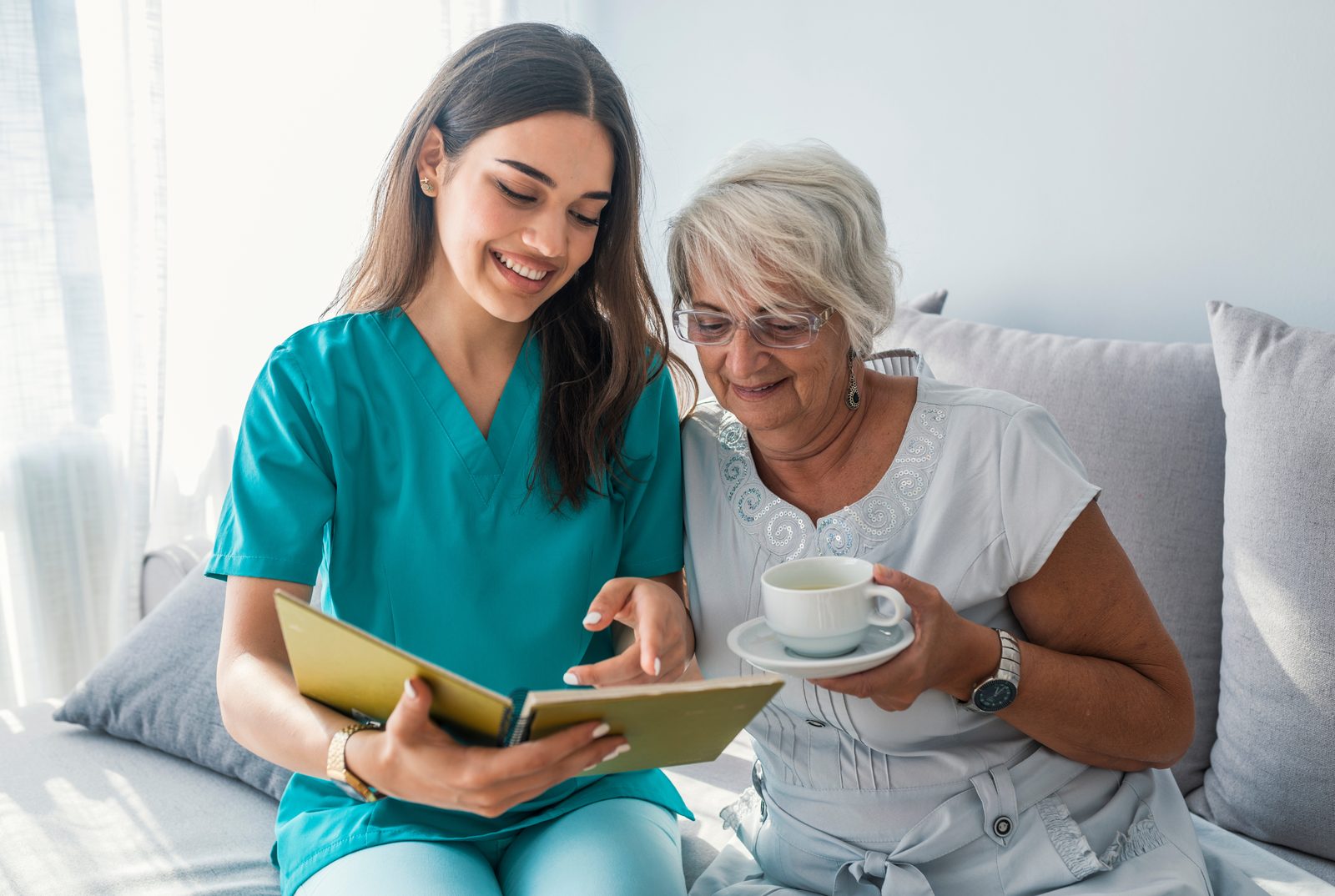 Home Care Services in Hollywood, FL: What Families Need to Know